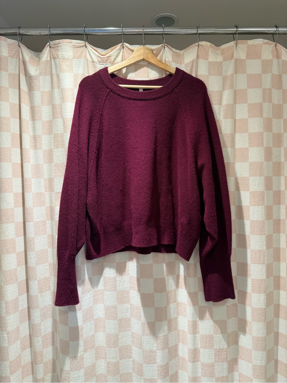 Babaton 100% cashmere sweater